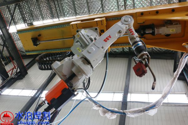 水泊焊割廂板網(wǎng)格算法8軸聯(lián)動(dòng)焊接機(jī)器人 水泊焊割廂板網(wǎng)格算法8軸聯(lián)動(dòng)焊接機(jī)器人